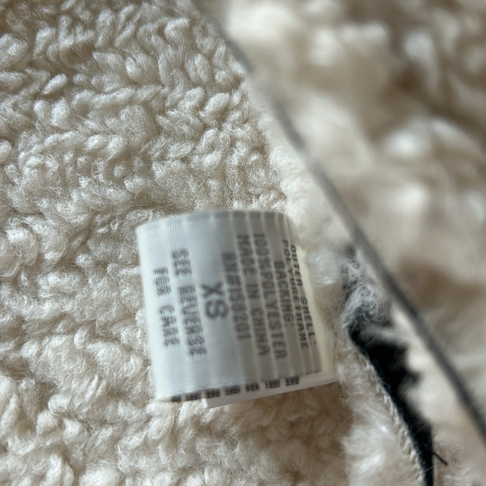 Vest - Picture 6 of 8